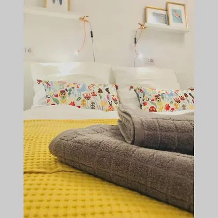 Charming Studio Incl. Parking Around A Park + Lux كولونيا